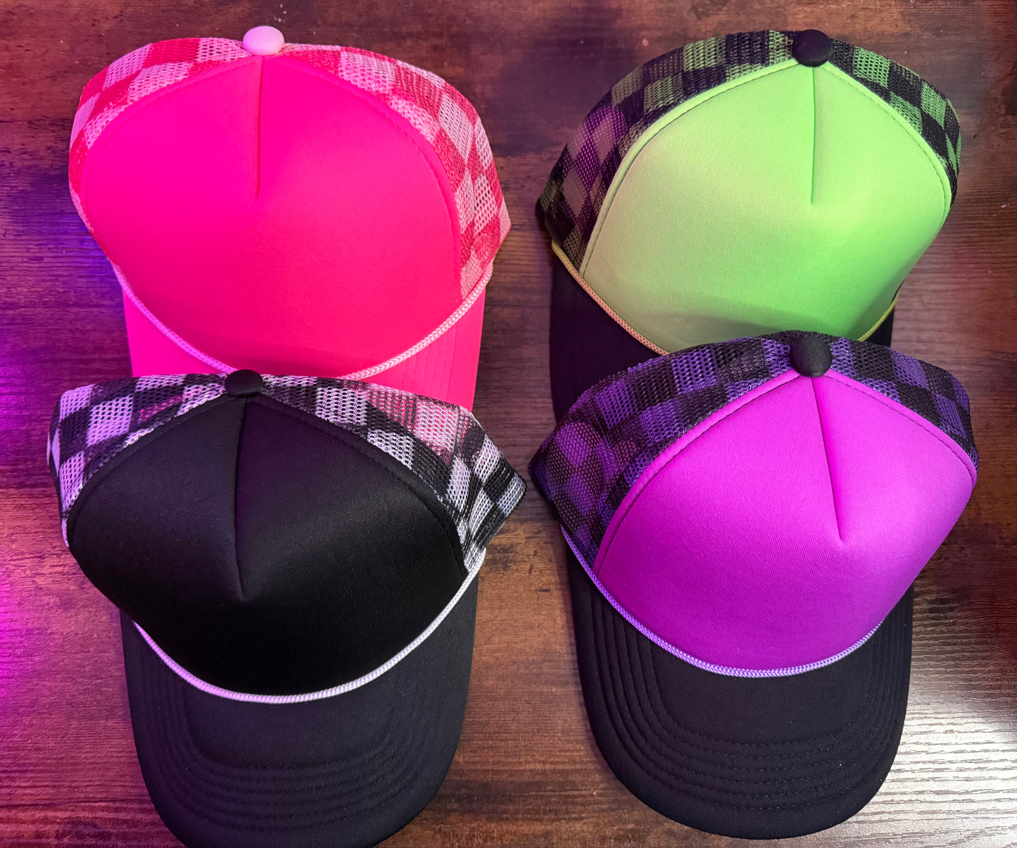 Trucker hat with up to 3 patches and chain